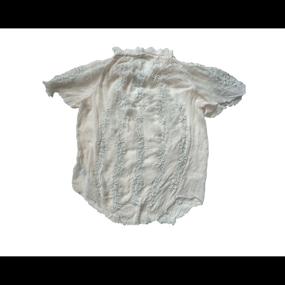 Cream viscose blouse. No tags. Good used condition - Picture 2 of 3